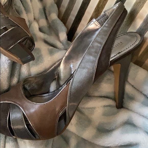 Nine West Heels Size 8.5 - Picture 3 of 3